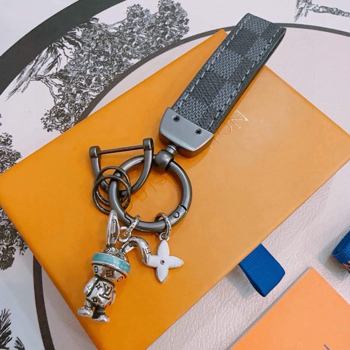 Louis Vuitton M31051 Key Ring